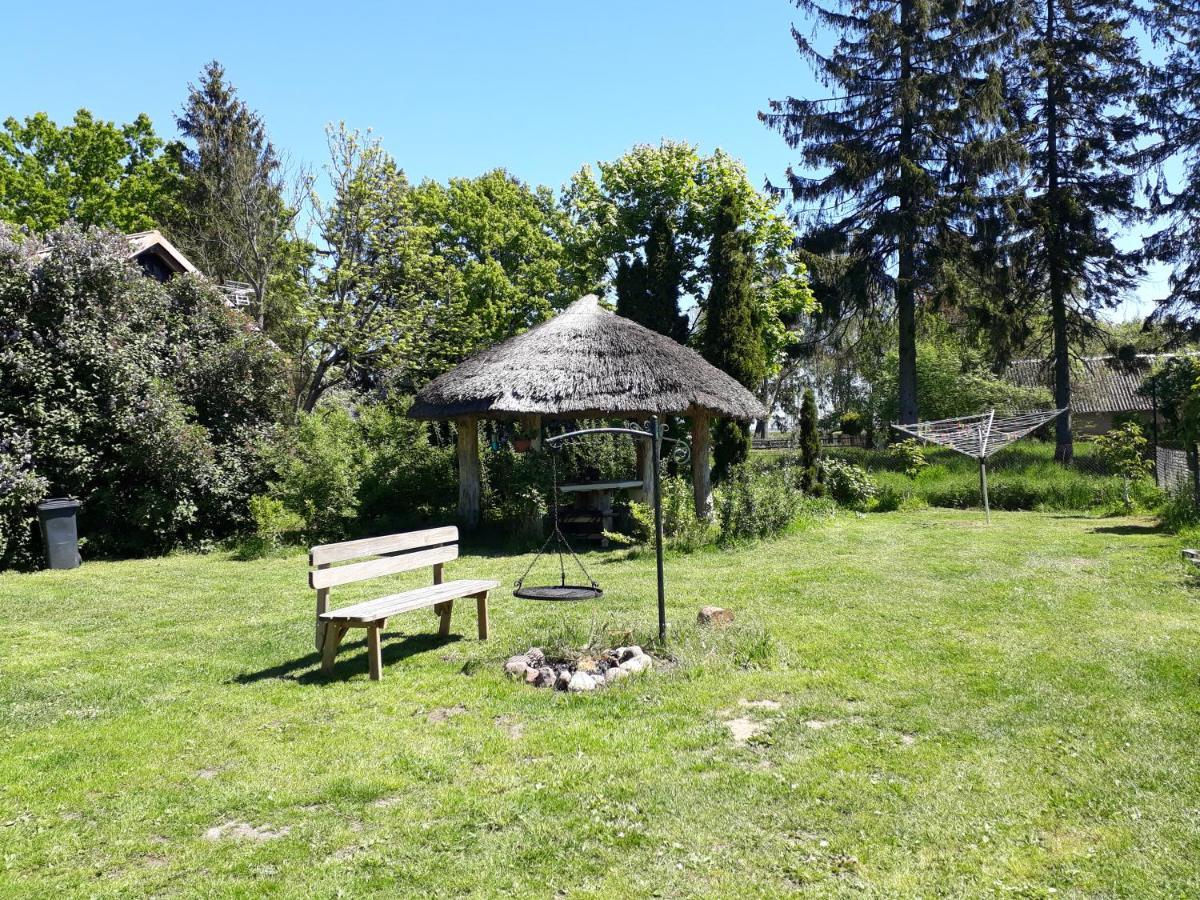 Agroturystyka Pod Debami W Klukach Smołdzino Exteriör bild